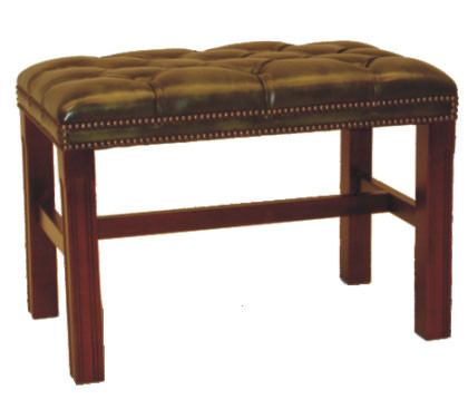 Chesterfield Hocker Lawrence stool
